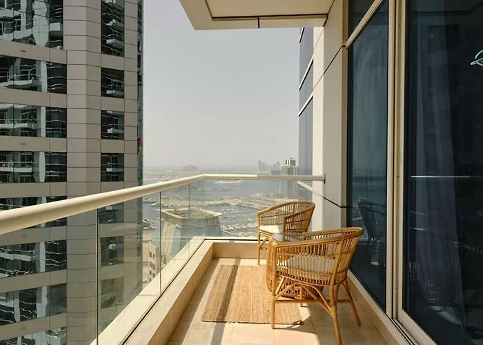 Modern 1-Bedroom In Dubai Marina Botanica Tower